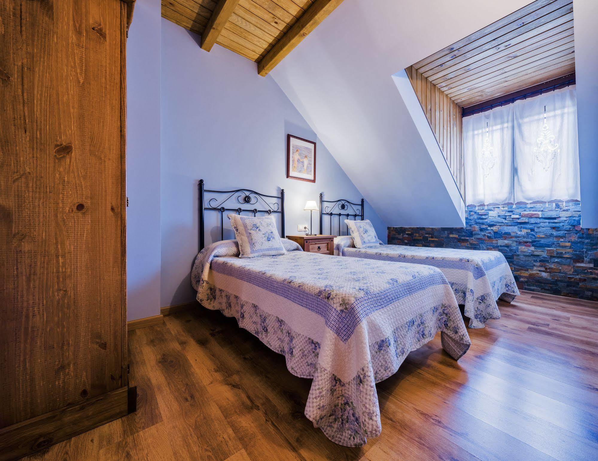 Apartamentos Rurales L'Abiseu Caboalles de Abajo Buitenkant foto